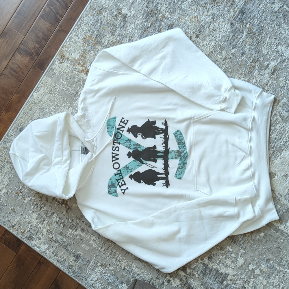 Yellowstone hoodie size large NEW